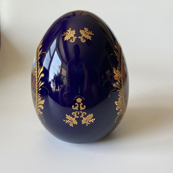 Vintage Limoges Porcelain Egg with Courting Couple Scene Gilded Collectible - Picture 4 of 12